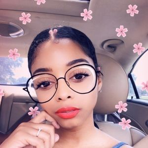 Meet your Posher, Shavon